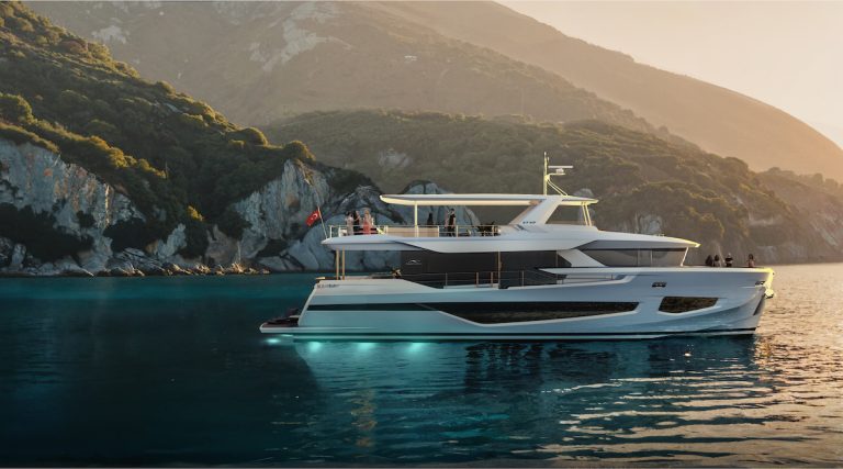 Numarine, Cannes Yat Festivali’nde Yeni 27XP Explorer Süperyatını Tanıttı