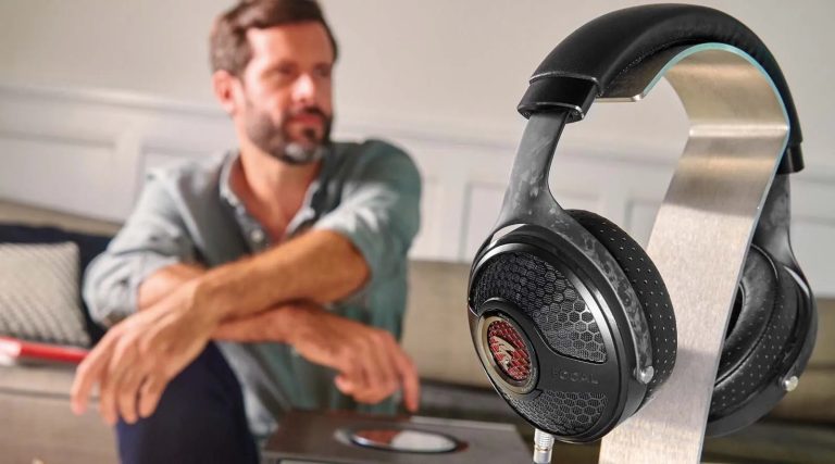 TEKNOLOJİ HARİKASI HIGH-END KULAKLIKLAR