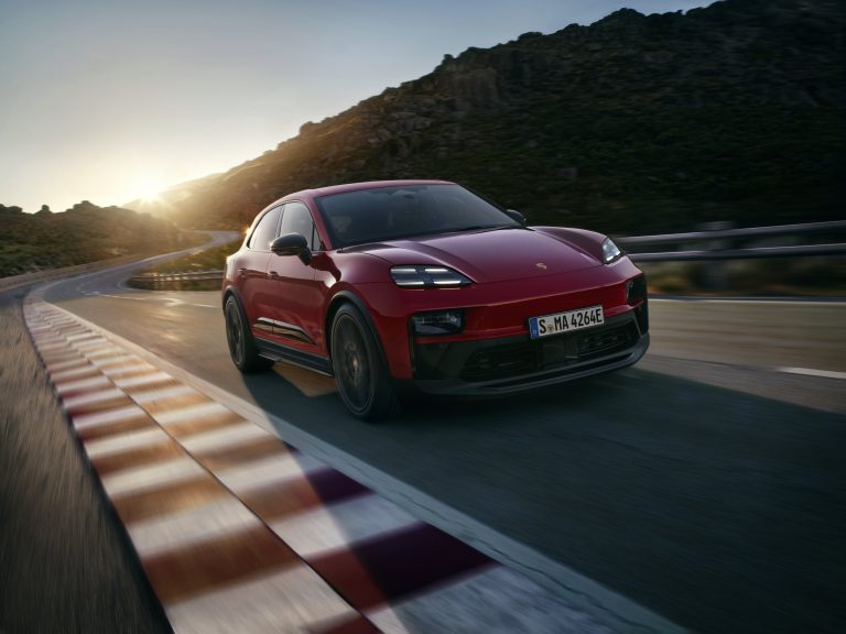 Güç ve Estetik Yeniden Tanımlandı: Porsche, %100 Elektrikli İlk Macan GTS’yi Tanıttı
