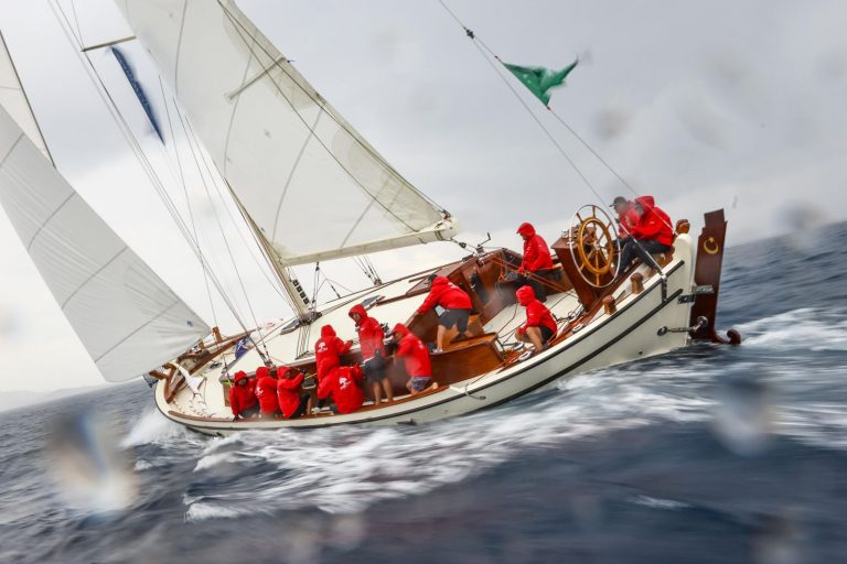 Nesiller Boyu Aynı Rüzgâr: Maximiles Black 37. The Bodrum Cup’ta Şampiyonlar Belli Oldu