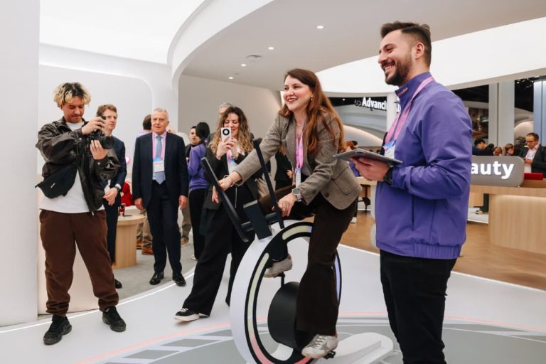 Huawei, MWC 2026’da Yeni Nesil Akıllı Cihazlarını Tanıttı