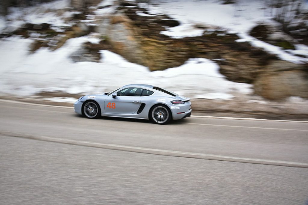 Uludağ’da Benzin Kokulu Zirve Sürüşü