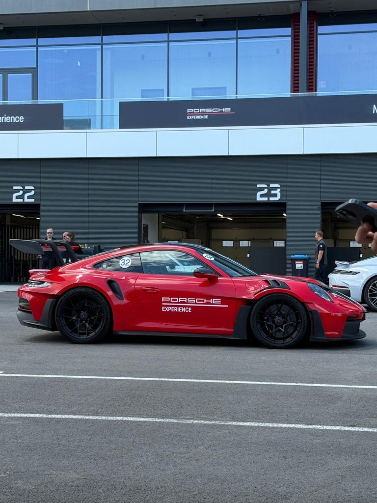 Yaşanması Gereken Bir Deneyim: Owners Club Üyeleri Porsche Experience’ta Buluştu